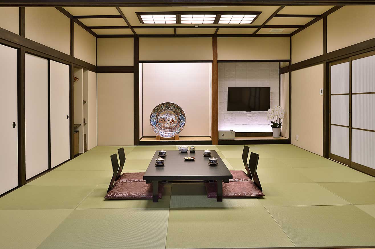 那古井間　菊の間