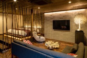 那古井間　草枕の間