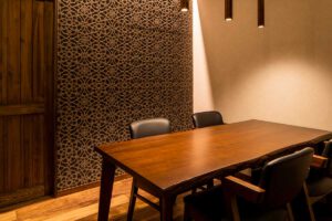 那古井間 草枕の間