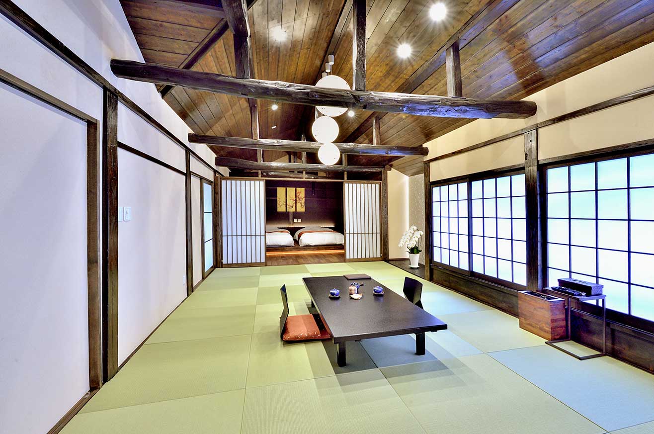 那古井間　桜の間